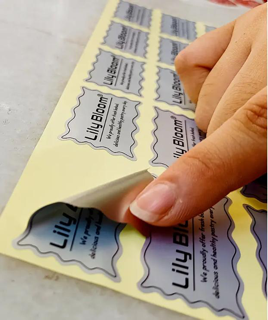 Etikečių lipdukas visoms pramonės šakoms